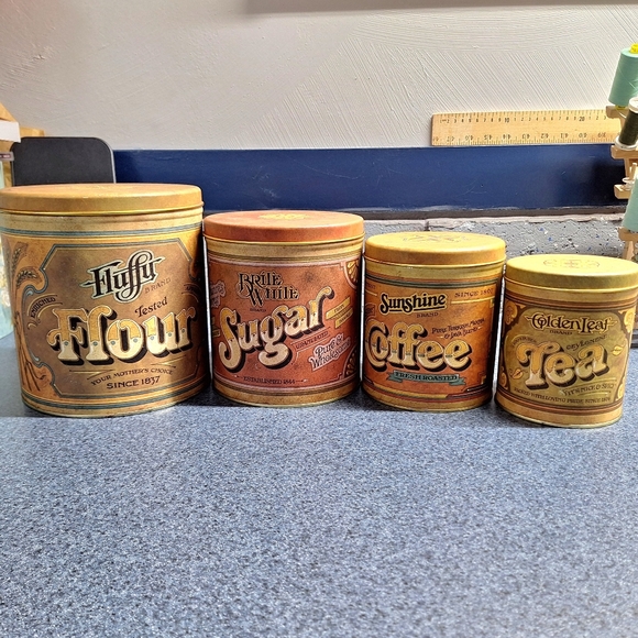 Ballonoff, Vintage Kitchen Canister Set - Flour, Sugar, Coffee, Tea - Picture 1 of 16